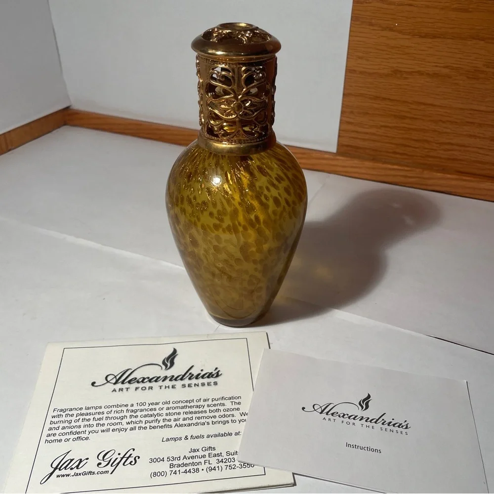 Alexandria’s Fragrance Diffuser Lamp Gold Shimmer